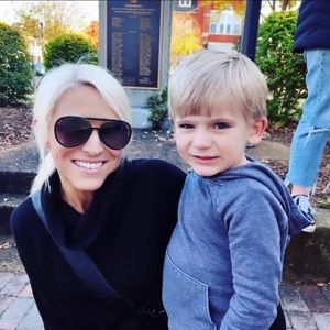 Meet your Posher, Leslie